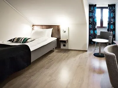 Home Hotel Kung Oscar Trollhättan 4*,